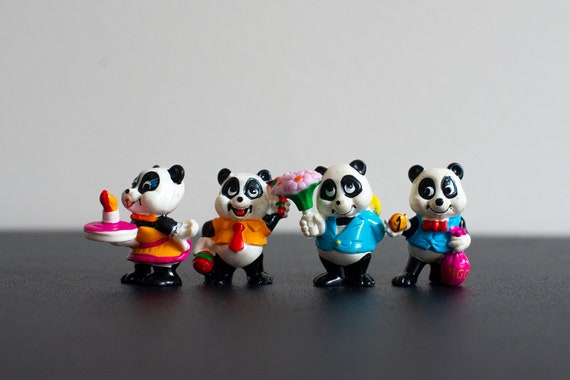 Винтажные фигурки панды из Kinder Surprise: коллекция для