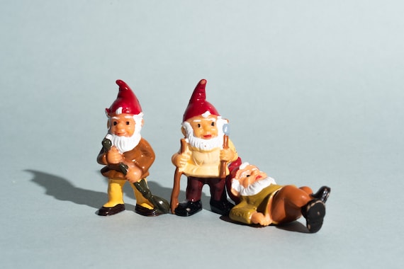 Vintage Kinder Surprise Gnomes: 1988 Ferrero Artisan Garden