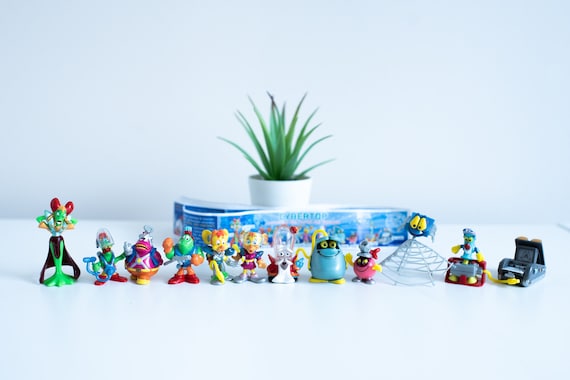 Набор фигурок Cybestop Ferrero Kinder Surprise Vintage 2003 года