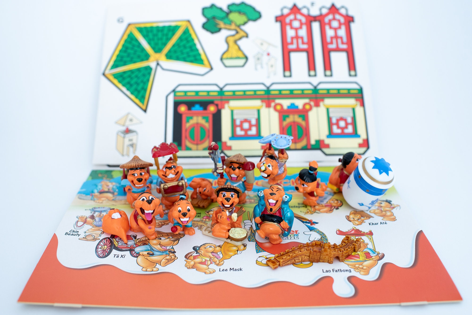 1998 Ferrero Kinder Surprise Vintage China Castorcin Set Figurines