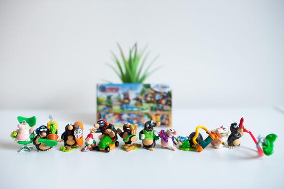 2004 Ferrero Kinder Surprise Vintage Mission Moles Figurines
