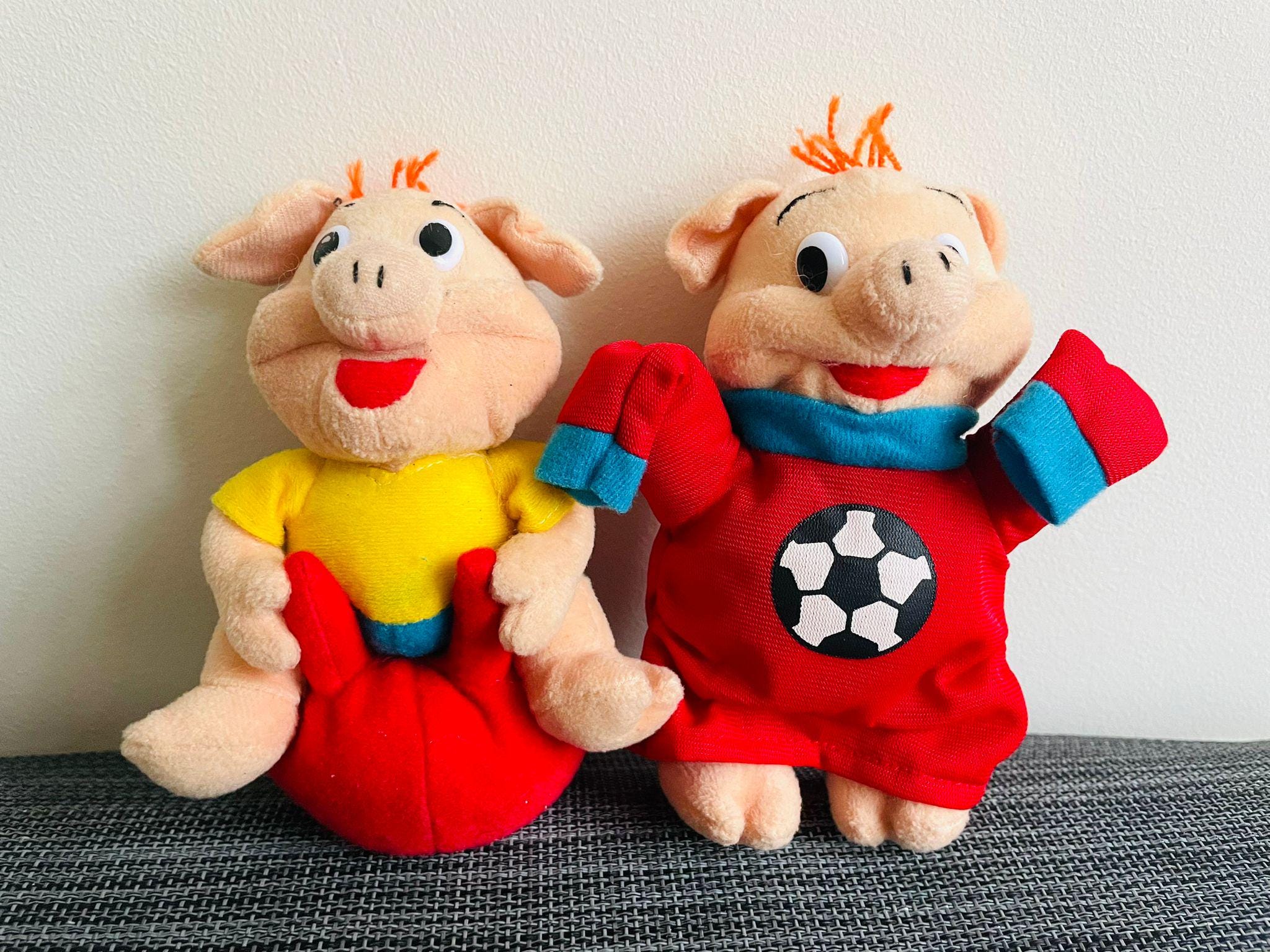 Мягкие плюшевые игрушки Ferrero Kinder Surprise Maxi Vintage Pinky