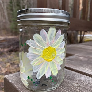 Daisy Mason Jars, Hand-Painted, Functional Art, Pint Glass, Personalized Gifts, Floral, Wildflowers