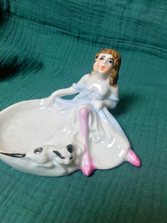 Vintage 1950s Risqué Ashtray Trinket Dish Cheesec… - image 2