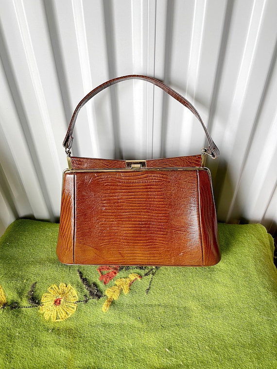 Vintage 50s 60s exotic leather gold clasp handbag 