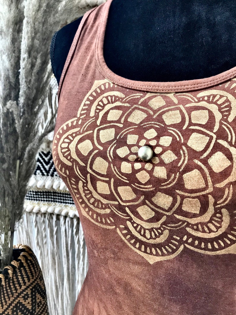 Top batik mandala