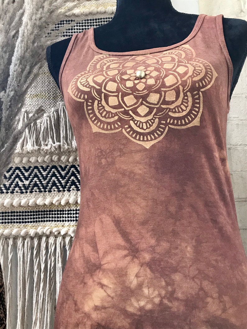 Top batik mandala