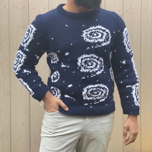 Handgebreide Galaxy Sweater Eeuwige zonneschijn van de Spotless Mind Movie Geïnspireerd Blauw Wit Maatwerk en personalisatie beschikbaar afbeelding 1