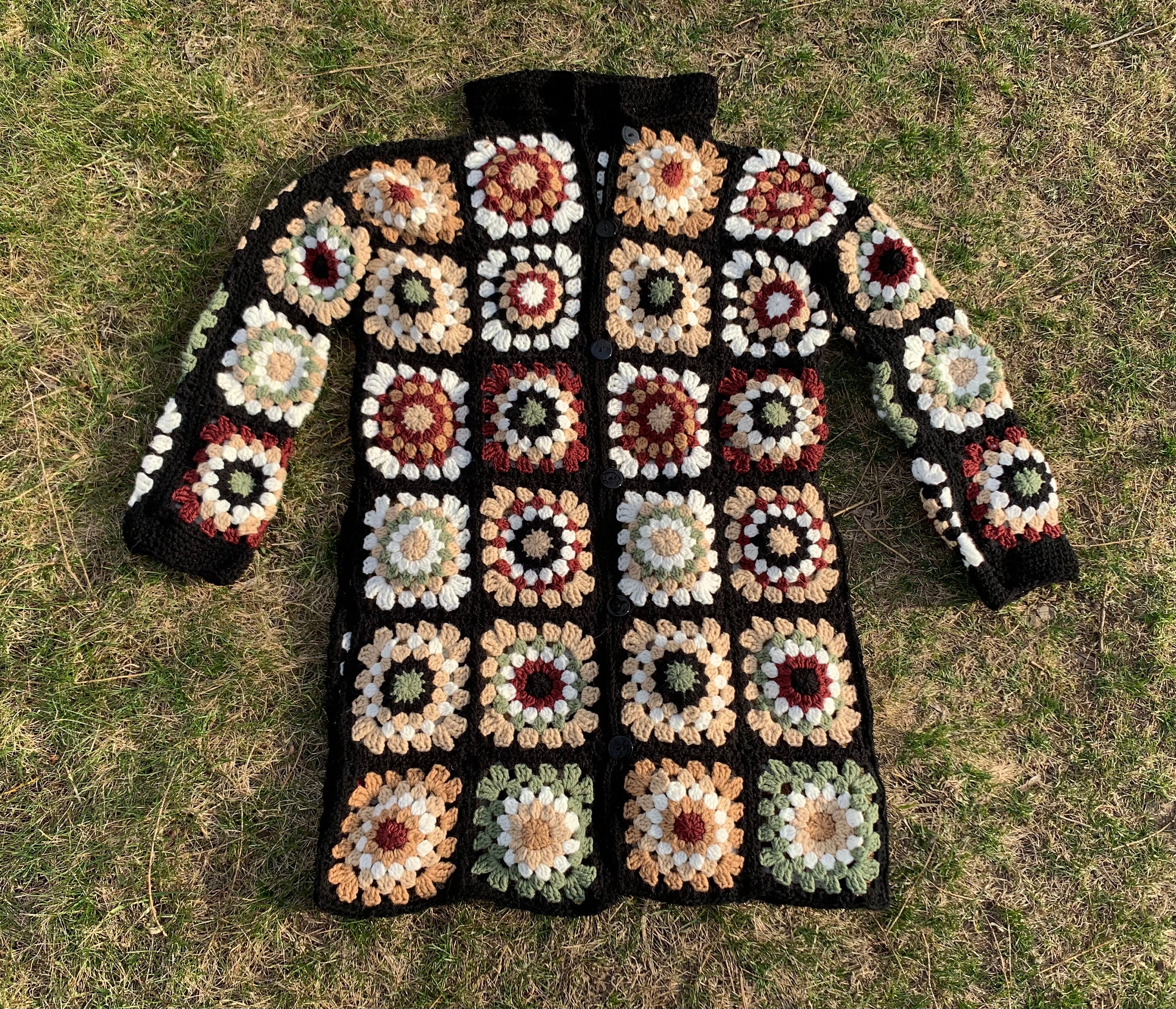 【eaphi】SCARF MOTIF KNIT CARDIGAN Hand Crocheted Cardigan and Scarf - Gigi Hadid and Rosetta Getty