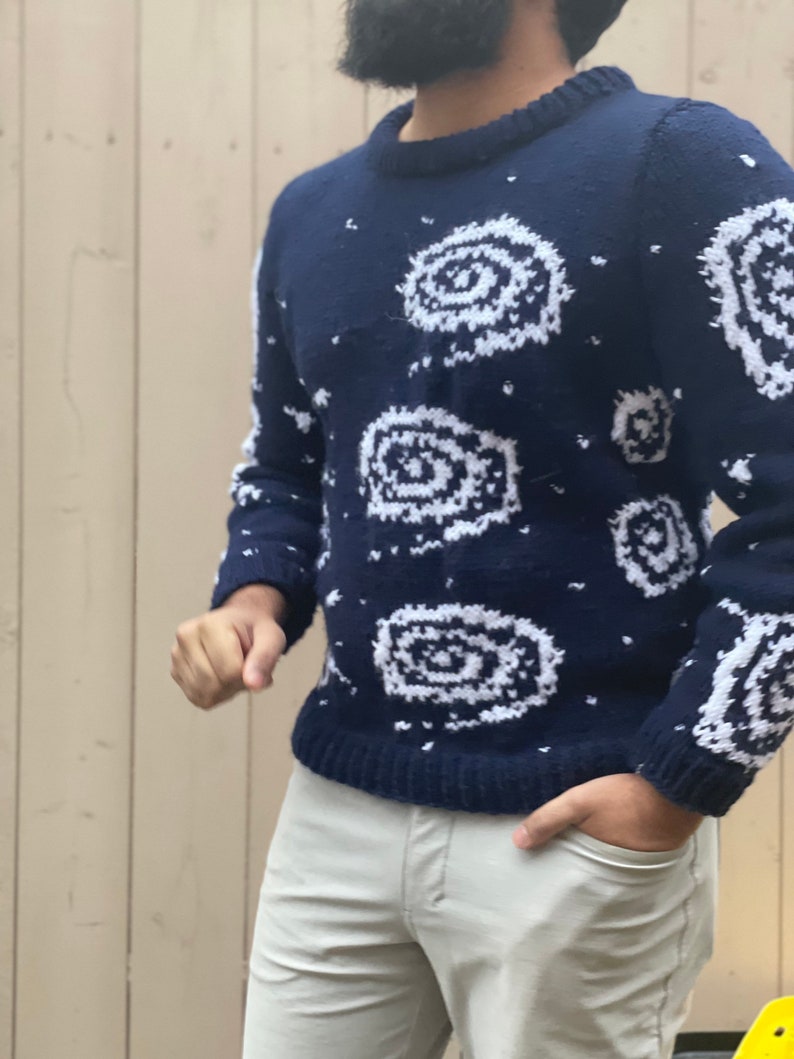 Handgebreide Galaxy Sweater Eeuwige zonneschijn van de Spotless Mind Movie Geïnspireerd Blauw Wit Maatwerk en personalisatie beschikbaar afbeelding 5