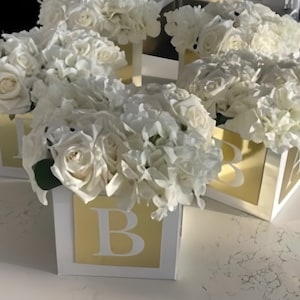 Centros de mesa dorados para baby shower Decoraciones con letras mayúsculas para bebés Conjunto de revelación de género neutro