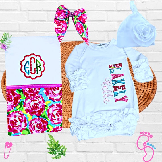 Personalized Embroidered Newborn Gown, Embroidered Applique Gown with Name, Customized Coming Home Outfit, Baby Shower Gift, Newborn Pics