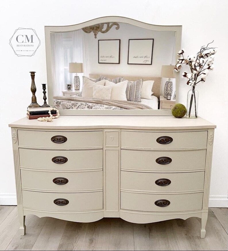 Dixie Hepplewhite Dresser With Mirror, 8 Drawer Antique Dresser, Beige