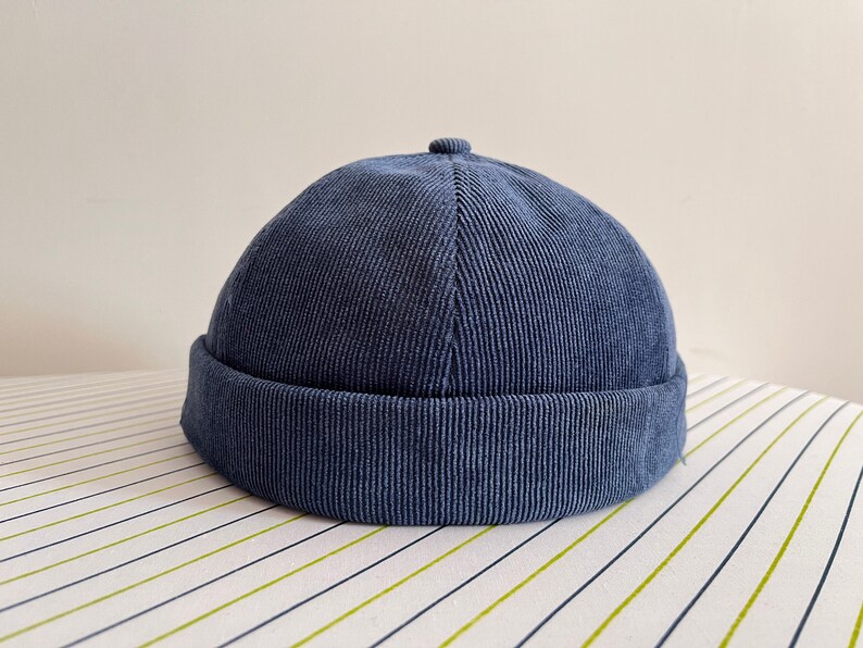 8 couleurs unie Bonnet sans bords, Bonnet de marin, Casquettes rétro à revers, Casquettes de port réglables, Unisexe Bleu