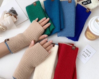 Knit Fingerless Gloves, Knitted Wristwarmers or Handwarmers,Fingerless gloves mittens,For Women