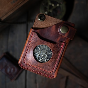 Ares. Accesorio de cuero, regalo hecho a mano, artículos artesanales de cuero, cartera de cuero, accesorios de uso diario, regalo para el Día del Padre.