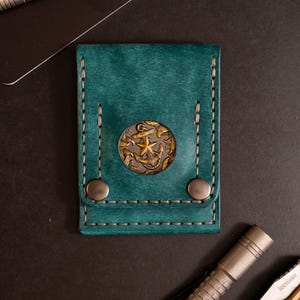 Portafoglio da uomo in pelle, accessorio fatto a mano, regalo per il marito