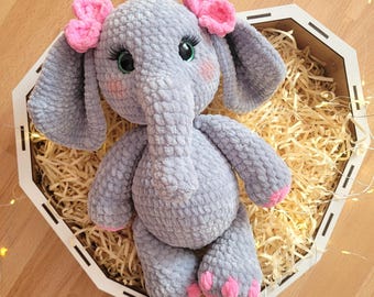 Gehaakte knuffel olifant: zacht amigurumi-speelgoed - kinderkamerdecoratie - cadeau babymeisje