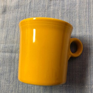 Fiesta ware classic coffee mug in your choice of teal blue or bright green Gul