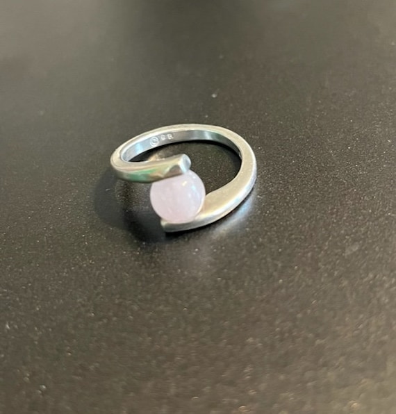Beautiful rose quartz and 925 silver ring