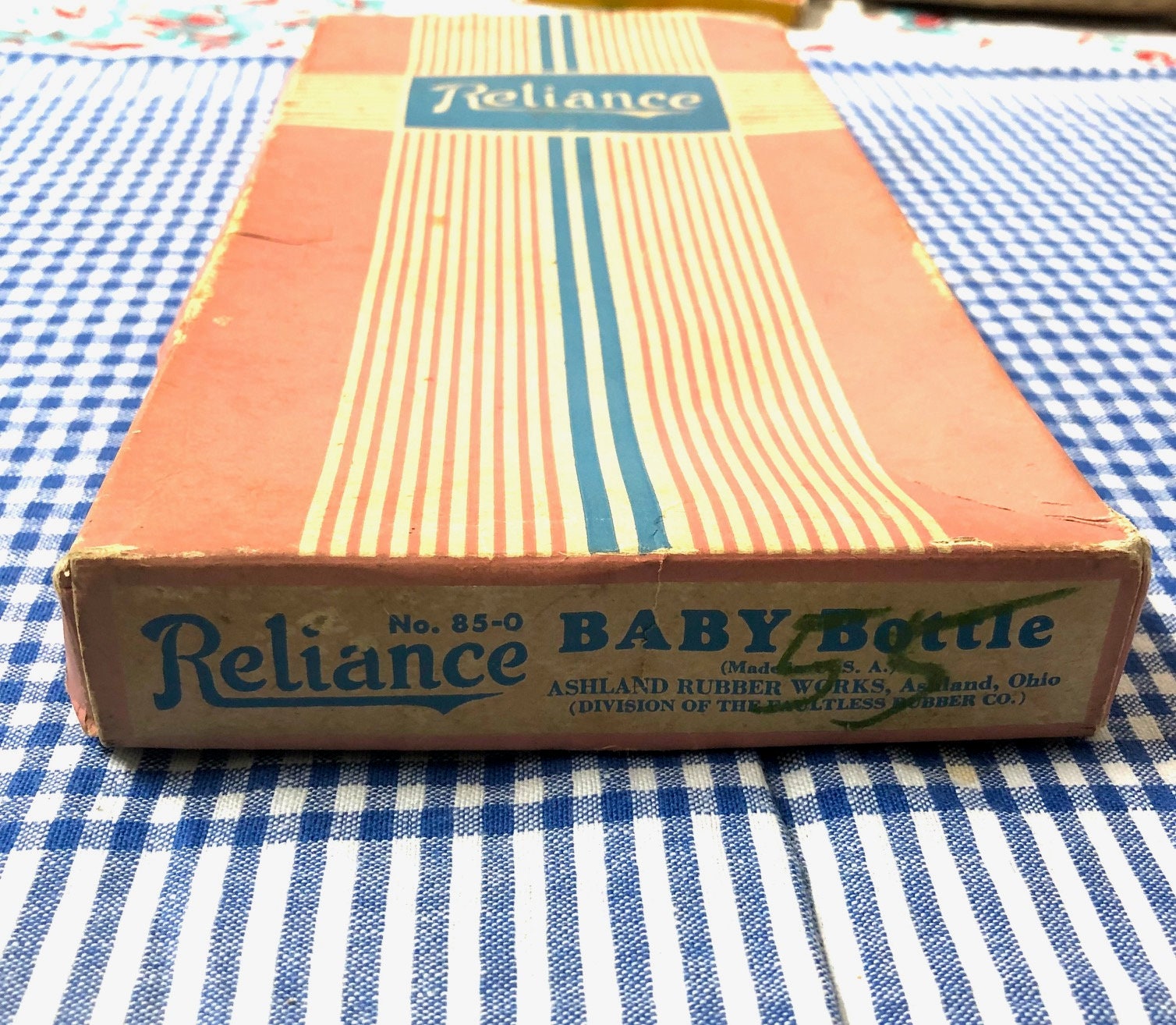Two Vintage Seamless Rubber Baby Nursery Hot Water Bottle Davol Throat Bag  #424