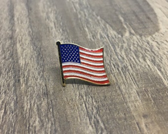 American Flag Pin -- Fly Your Flag -- Metal Lapel Pin Brooch Badge USA Flag Lapel Flag Pin