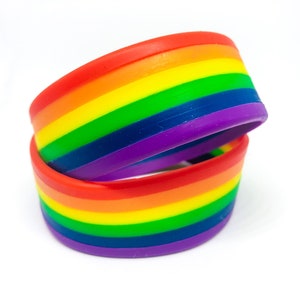 Gay Pride Bracelet - Silicone Rubber Rainbow LGBT Pride Stretchy Bangle - LGBTQ2 Gay Queer Pride Men’s Women’s Jewelry Wrist Band