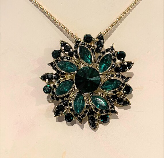 Betsey johnson floral necklace best sale