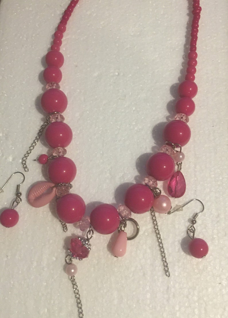 Ivory or Pink Ivory Color Beaded Adjustable Necklace With Crystal Glass Beads Faux Pearls and Seashell Beads and earrings Set