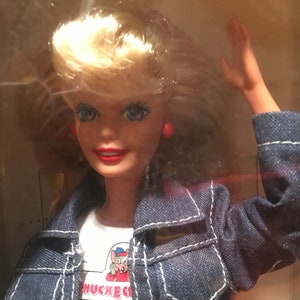 Vintage Special Edition Chuck E Cheese s Barbie NRFB Etsy UK
