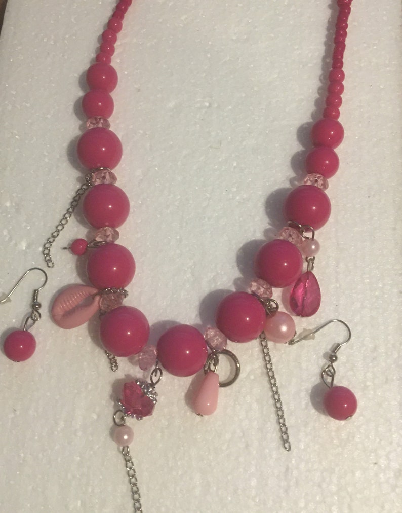 Ivory or Pink Ivory Color Beaded Adjustable Necklace With Crystal Glass Beads Faux Pearls and Seashell Beads and earrings Set