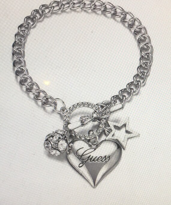 guess heart charm bracelet