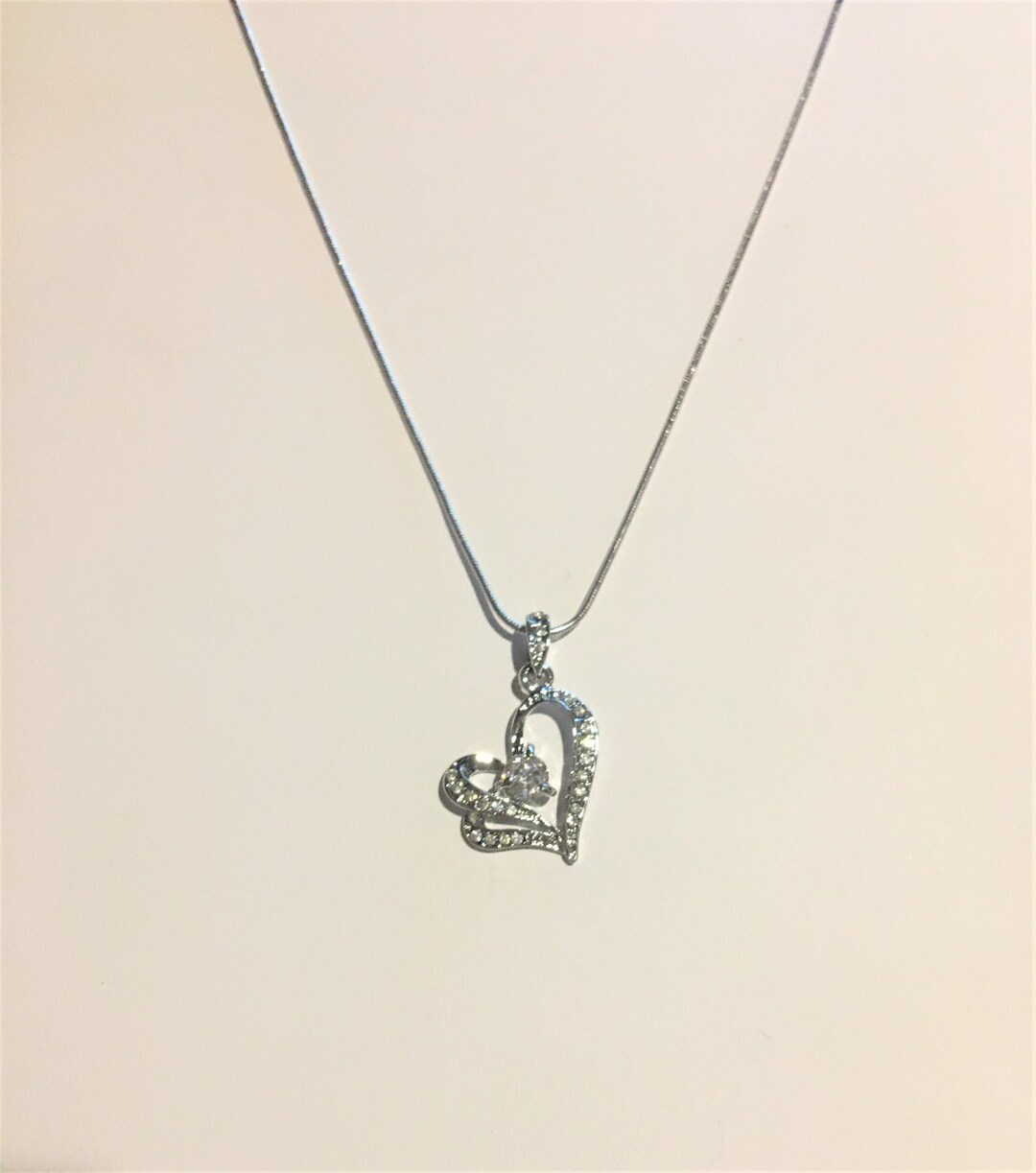 Twinkling White Heart Necklace With Austrian Crystal – 18K White Gold-Plated, Snake Chain, Lobster Claw