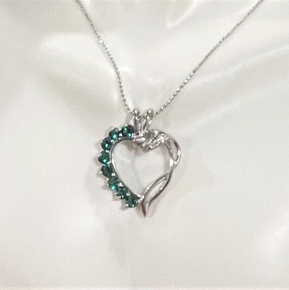 Emerald Green Heart Pendant , Emerald Green Cryst… - image 3