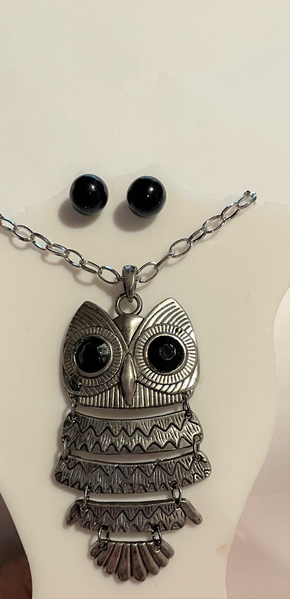 Magic Metal Black Crystal Owl Necklace Vintage Retro NF11 Silver Tone Charm Antique Pendant Fashion Jewelry Magic Metal Black Crystal Owl Necklace Vintage Retro NF11 Silver Tone Charm Antique Pendant Fashion Jewelry