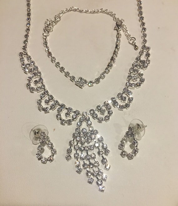 Rhinestone jewelry set Rhinestone Necklace Bracelet Earrings Set Wedding Engagement Prom Sweet 16 Qinceanera