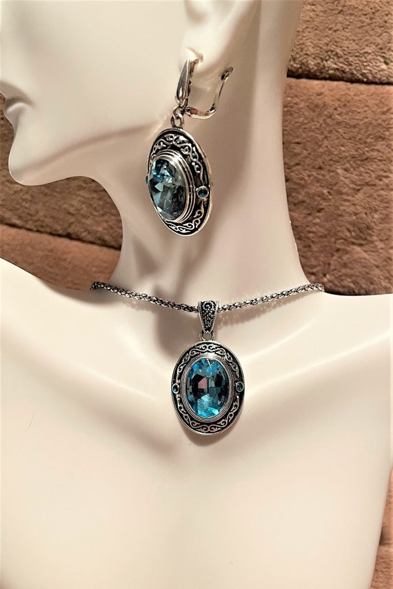 Blue Zircon Oval Medallion Pendant Necklace & Earr