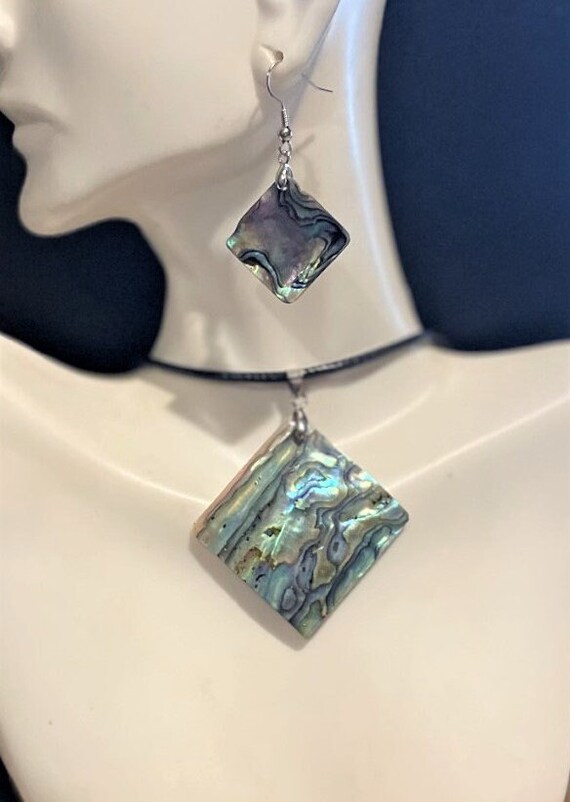 Abalone Shell Pendant Necklace with Matching Earri