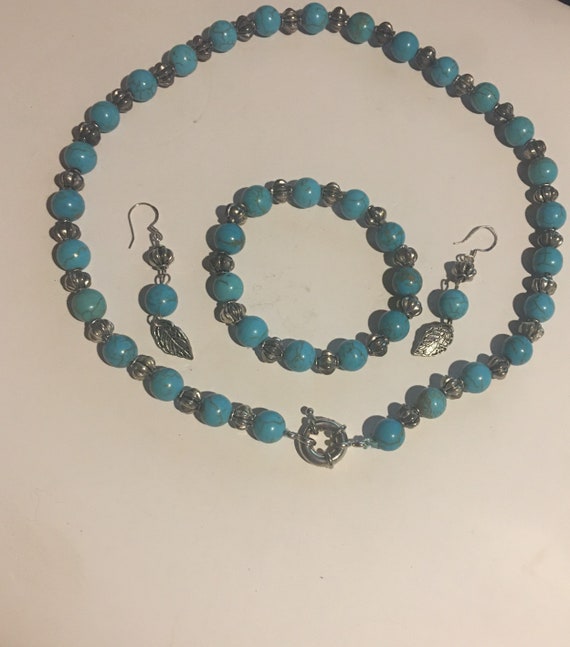 Turquoise Beaded Jewelry Set , Chunky Turquoise N… - image 1