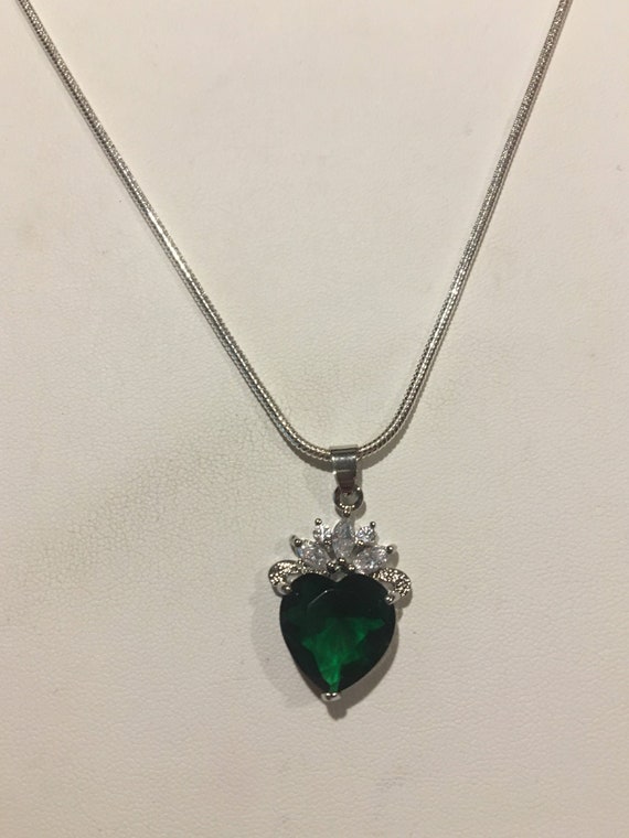 Emerald Green Heart Necklace , Crystal , 18" Silve