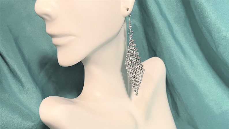 Swarovski Crystal Rhinestone Mesh Dangle Earrings , Mesh Statement Earrings , Bridesmaids Earrings , Silver Bild 3