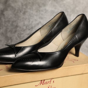 1960s NWB Deadstock La Belle Original Black Heel Pointed Pumps Heels Shoes Bow - Vintage 9.5 AAA