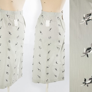 Cute 1950s - 1960s NOS DeadStockPencil High Waist Embroidered Pinstriped Skirt by Daisy - Extra Small