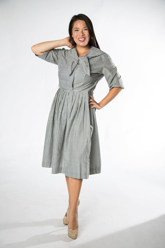 Adorable 1950s Grey and White Gingham Checkered D… - image 3