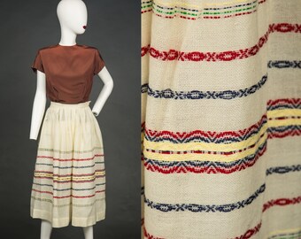 1950s Woven White with Red Blue Green Skirt - Extra Small