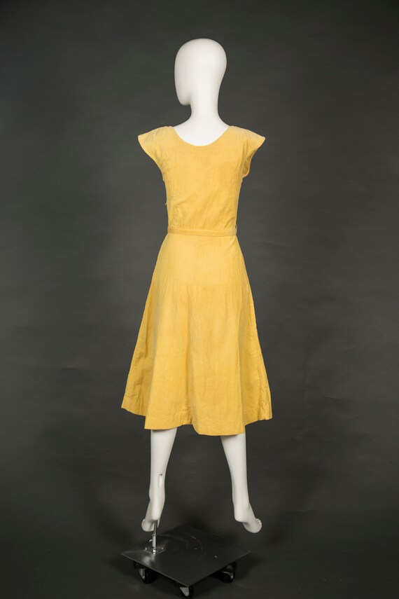 1940s - 1950s Yellow Corduroy Fit N Flair Dress  … - image 7