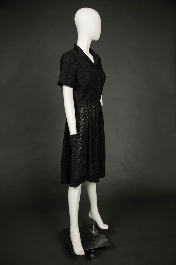 1950s Jeanne Black Eyelet Cut Out Embroidered Dre… - image 2
