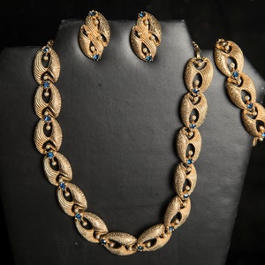 Hobe Set Halskette, Armband und Ohrclips Gold Tone Blaue Strass und Faux Perle