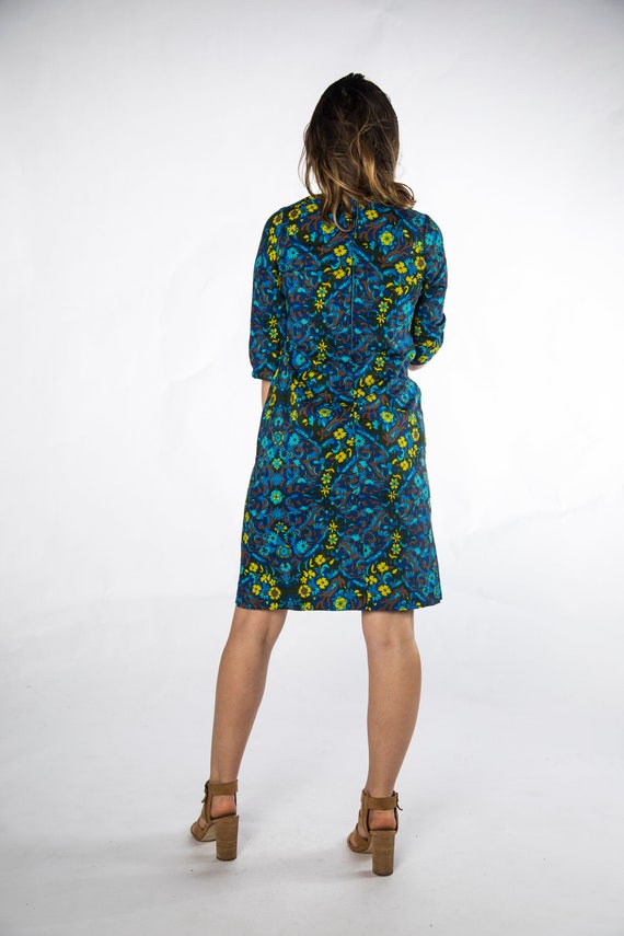Funky 1960’s Blue Dress with Blue and Green Flowe… - image 5
