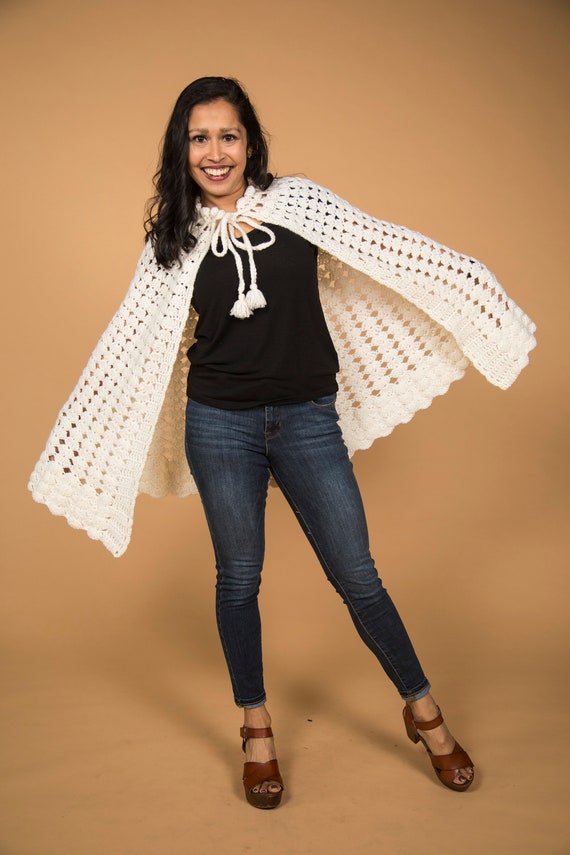 Fun 1970s White Granny Cape Knit - Open - image 2